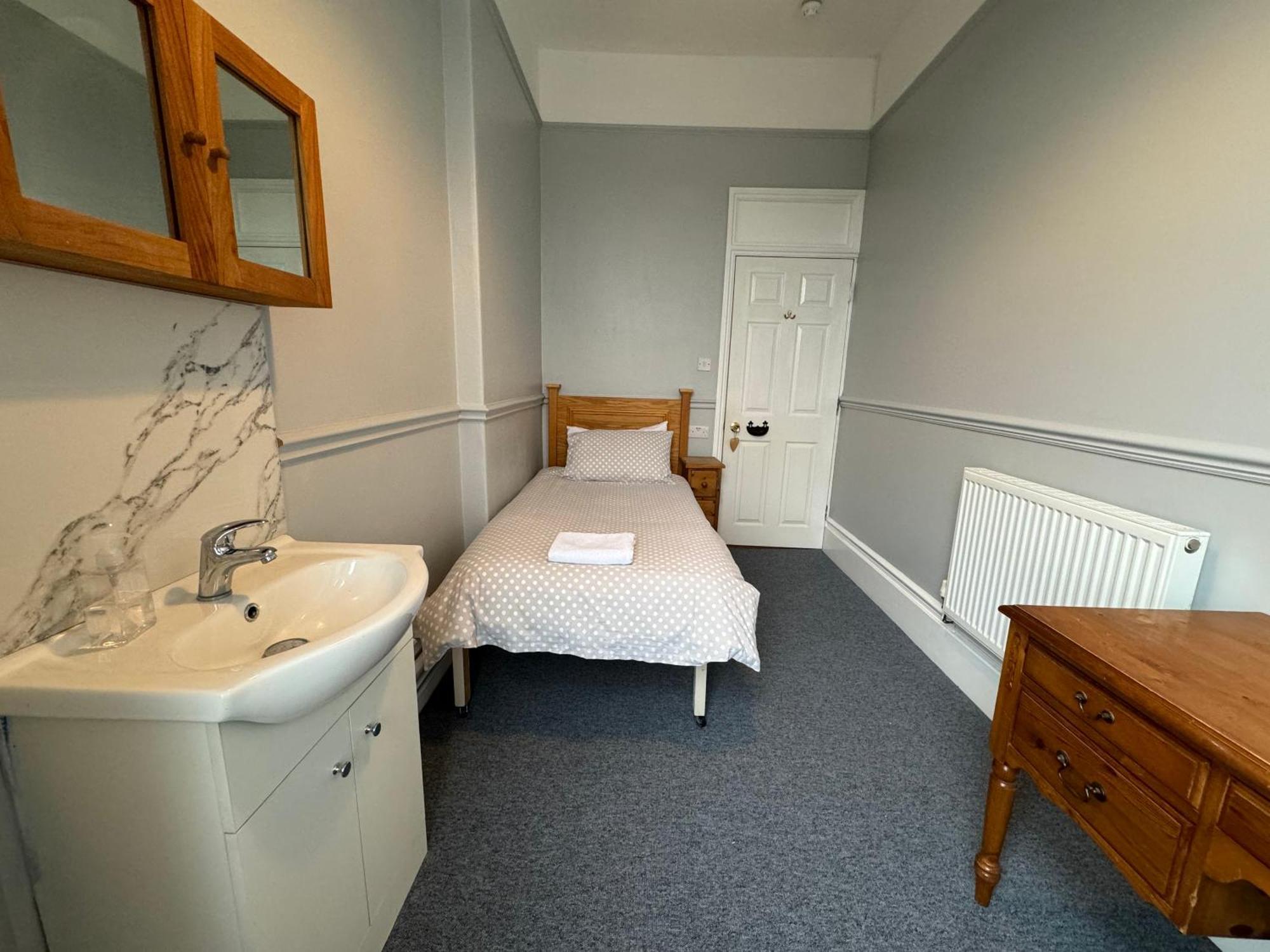 The Elms Guest House Bristol Filton Dış mekan fotoğraf