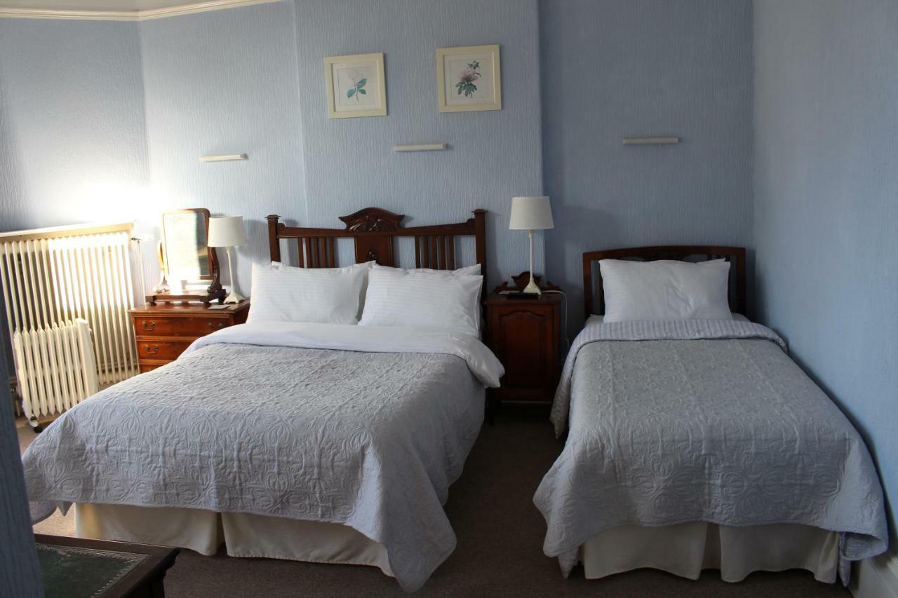 The Elms Guest House Bristol Filton Dış mekan fotoğraf